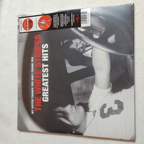 New The White Stripes Greatest Hits LP with Bonus Slip Mat - Picture 3 of 9